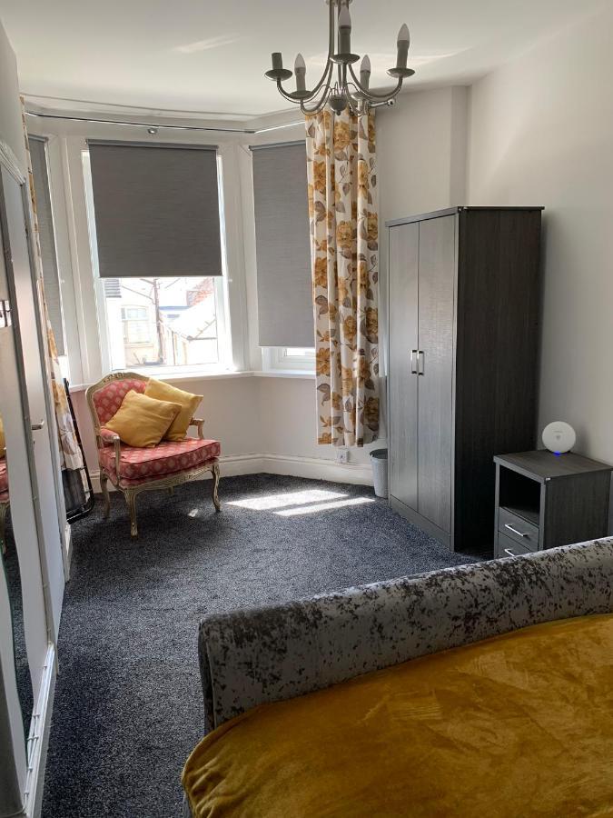 Heather Glen. Six Bedroom Home Near The Sea. Blackpool Eksteriør bilde